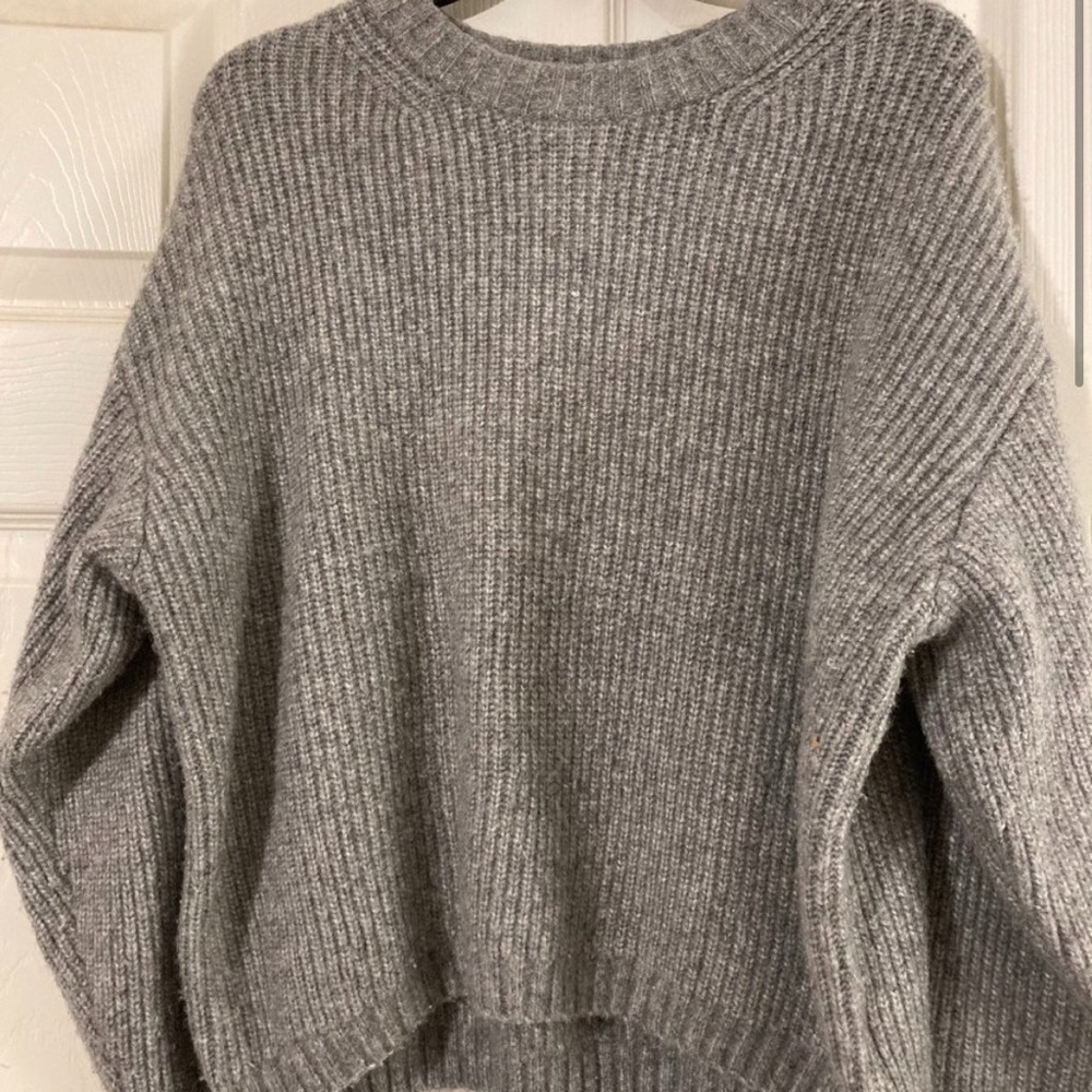 H&M grey knit sweater
